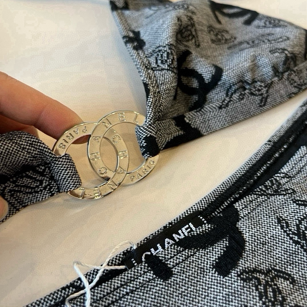 New style L swimsuit