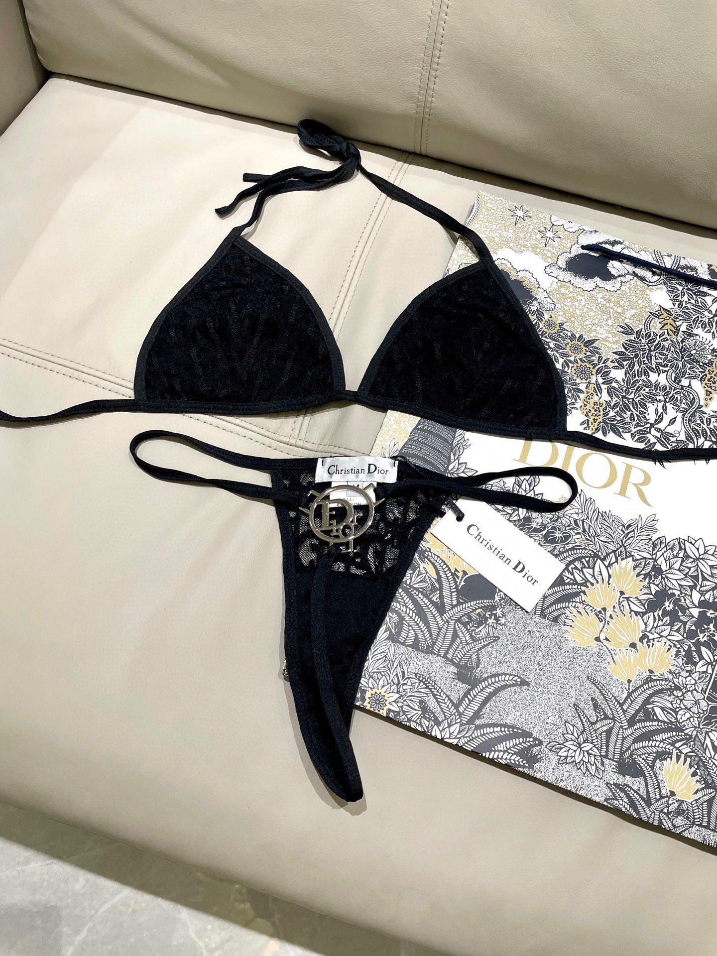 New style L swimsuit