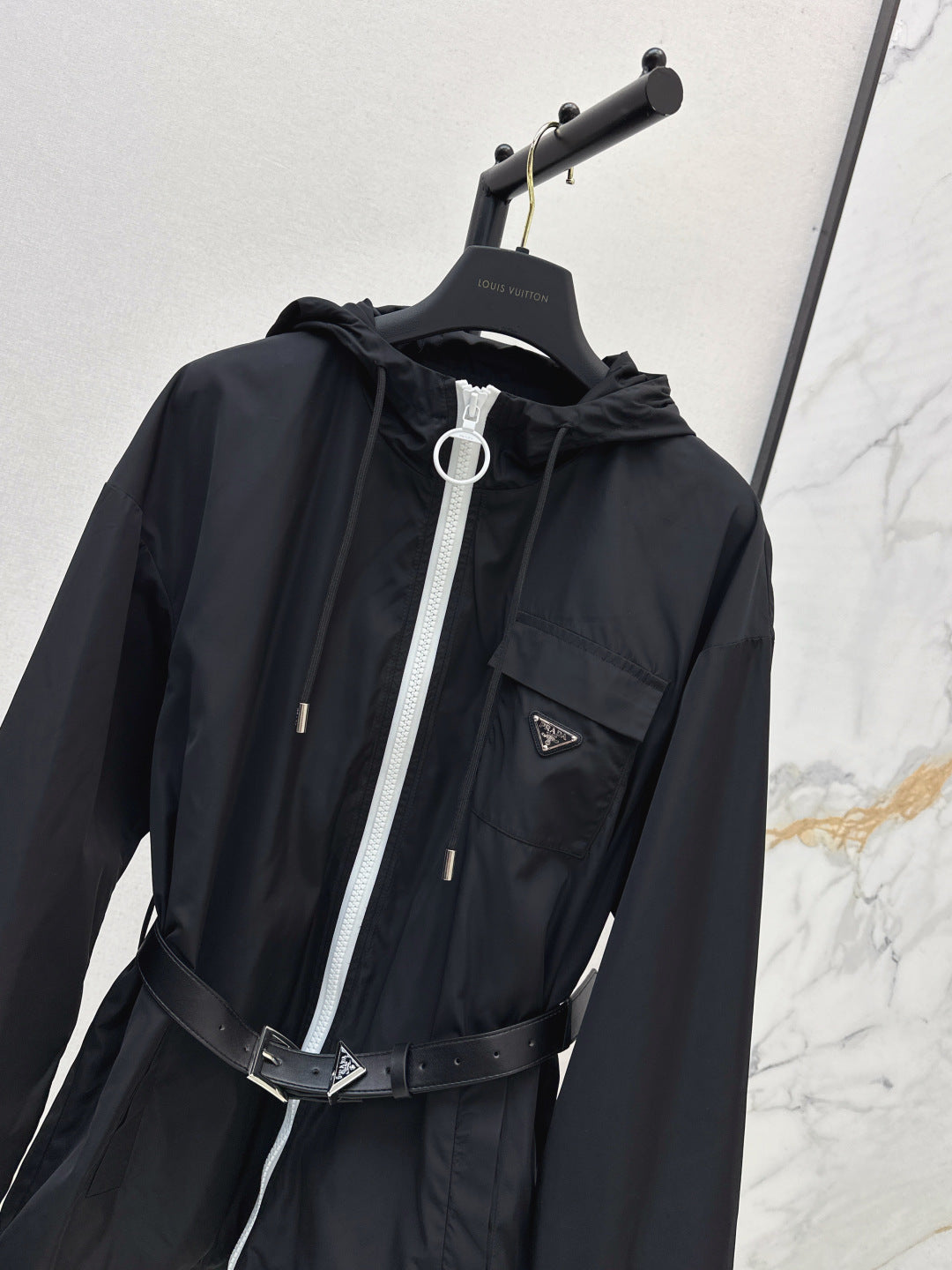 Pra New hooded drawstring jacket