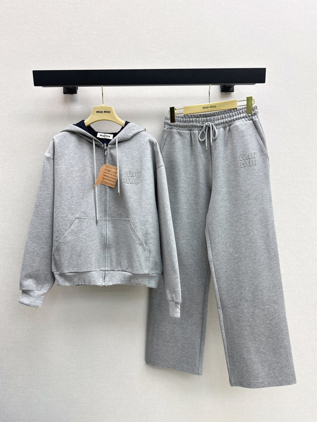 Miu New Reversible suit