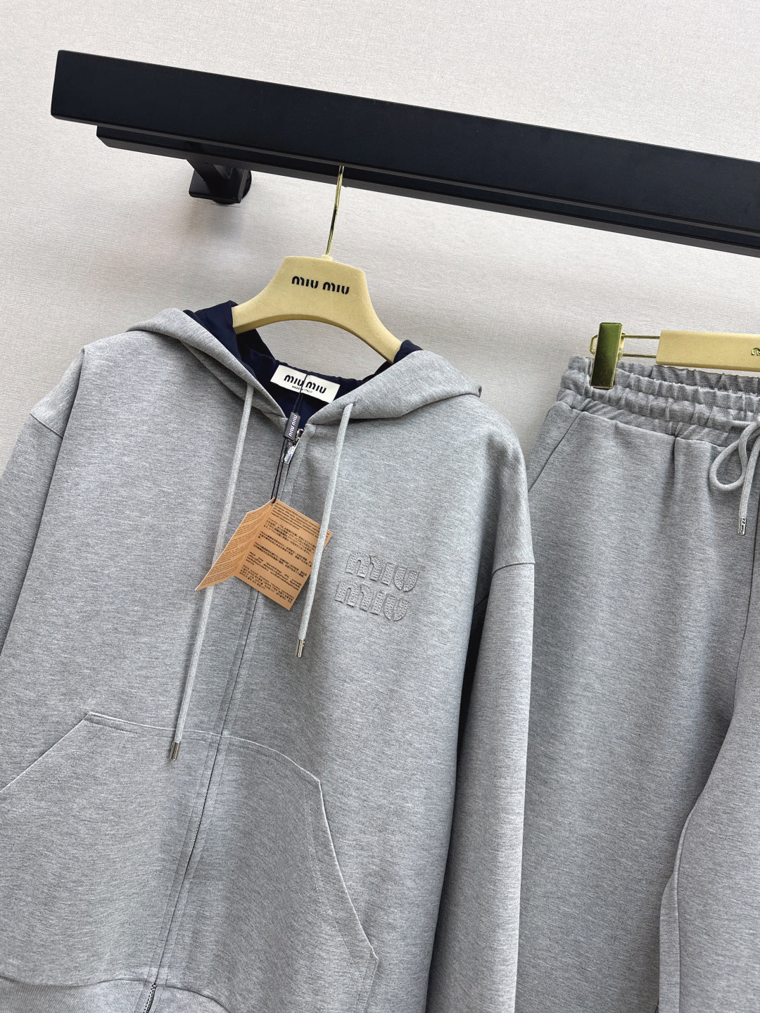 Miu New Reversible suit