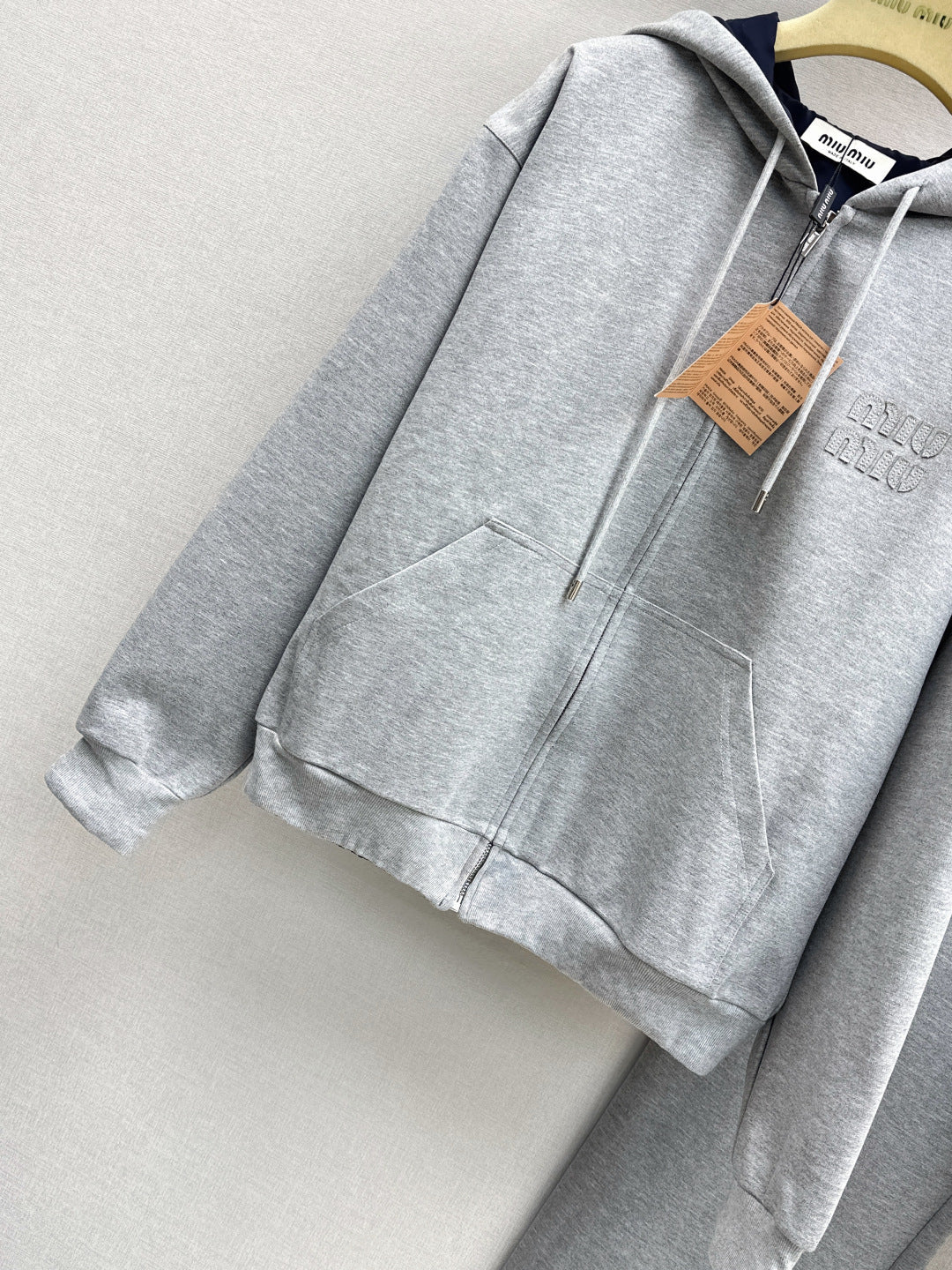 Miu New Reversible suit