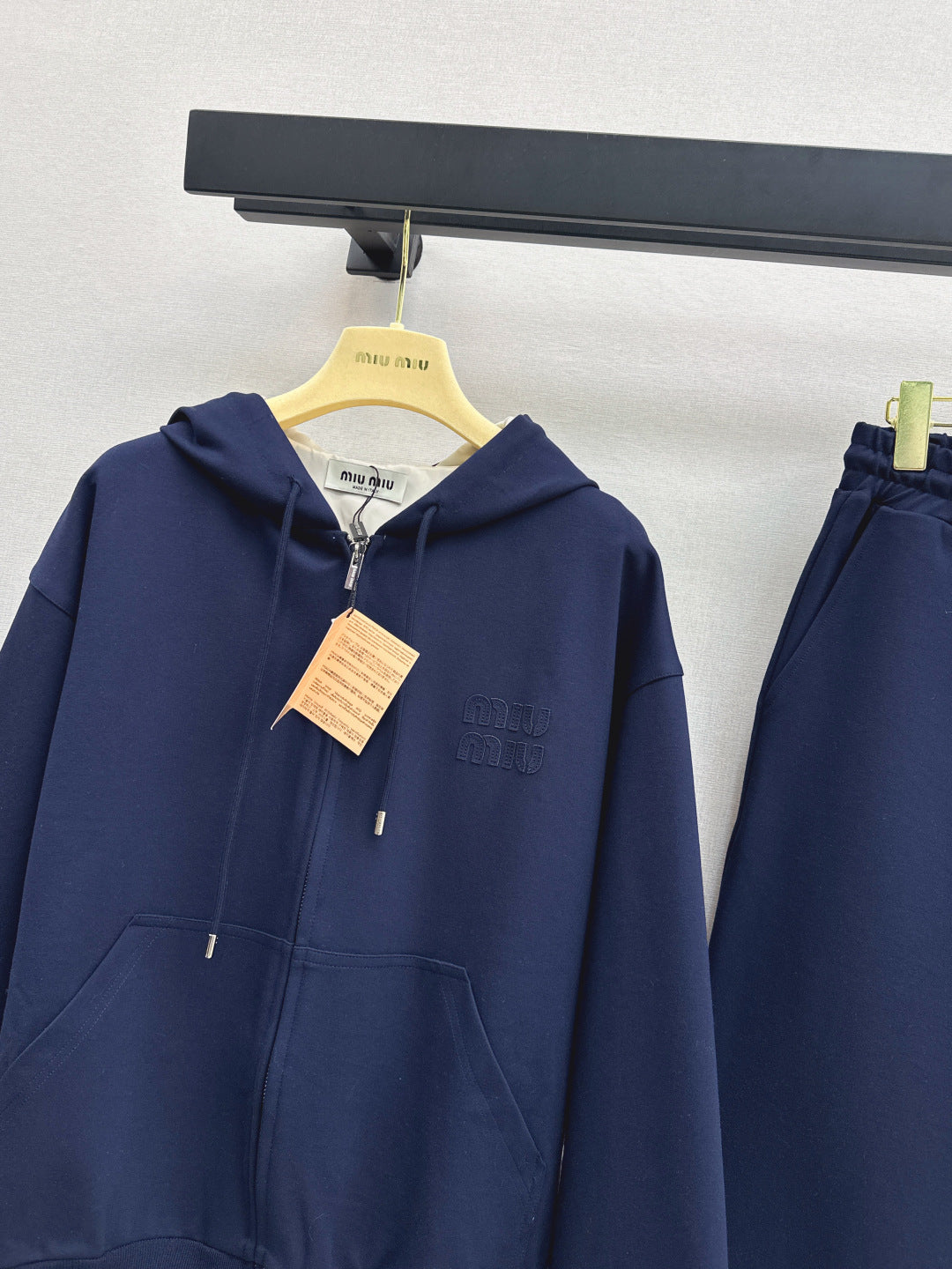 Miu New Reversible suit