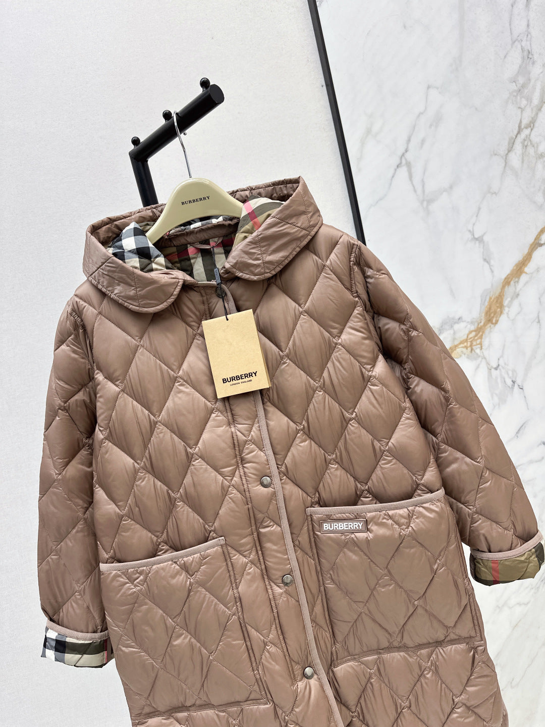 Bur New Diamond-patterned mid-length down jacket