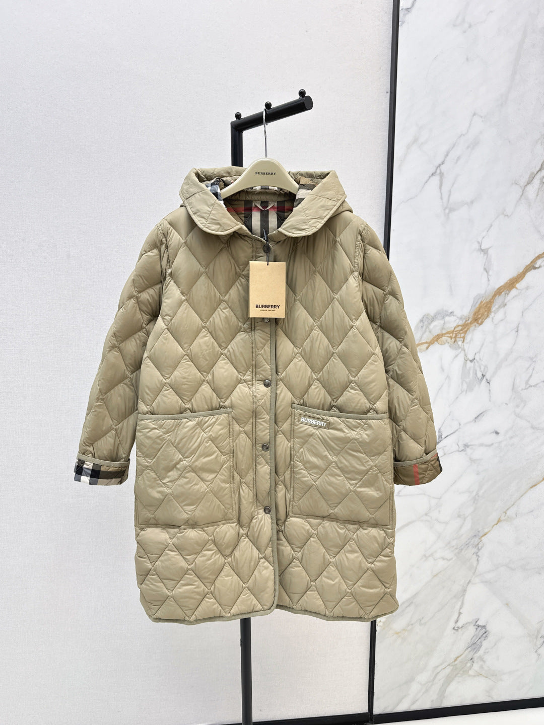 Bur New Diamond-patterned mid-length down jacket