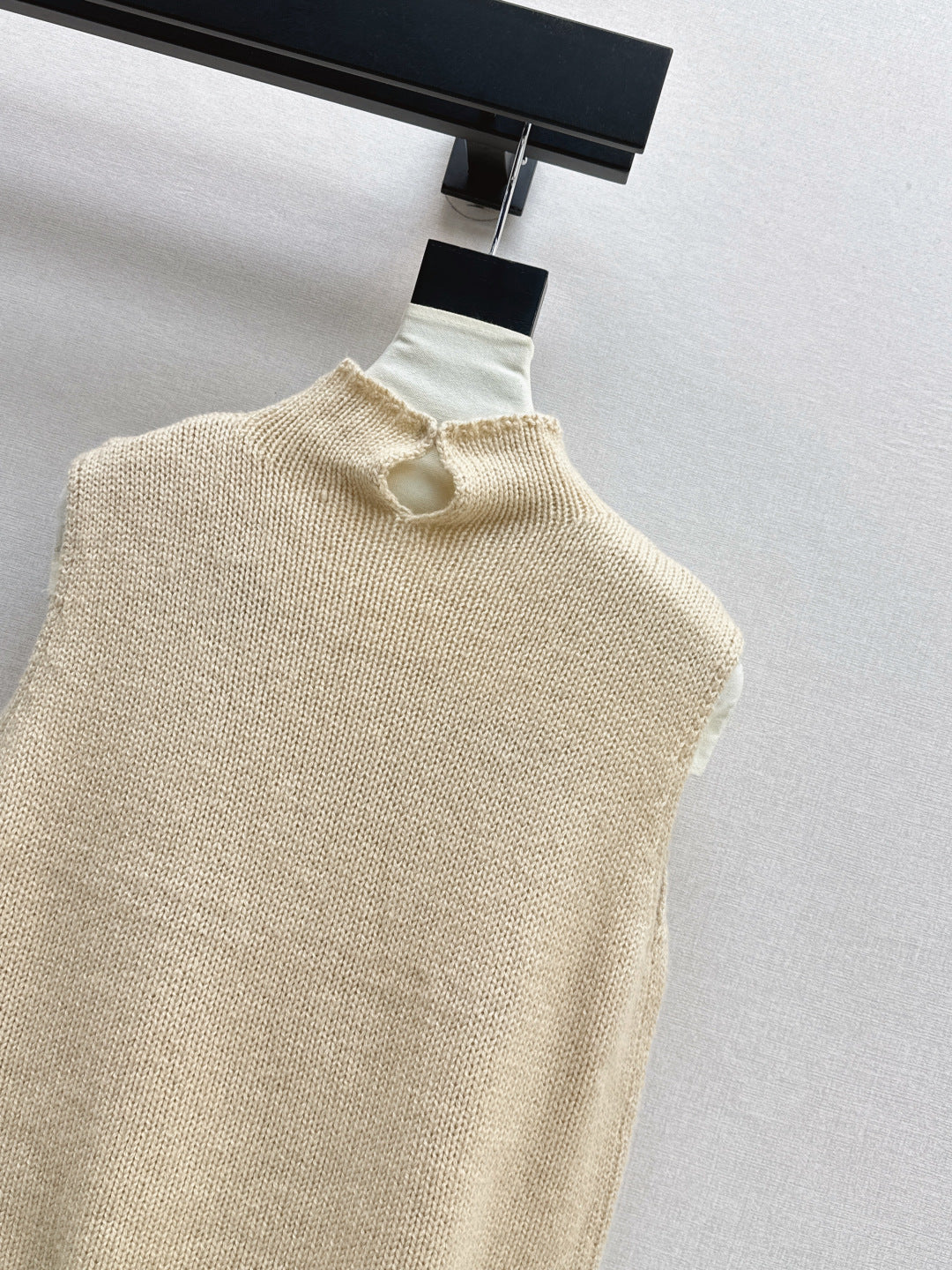 Chan  New knitted vest