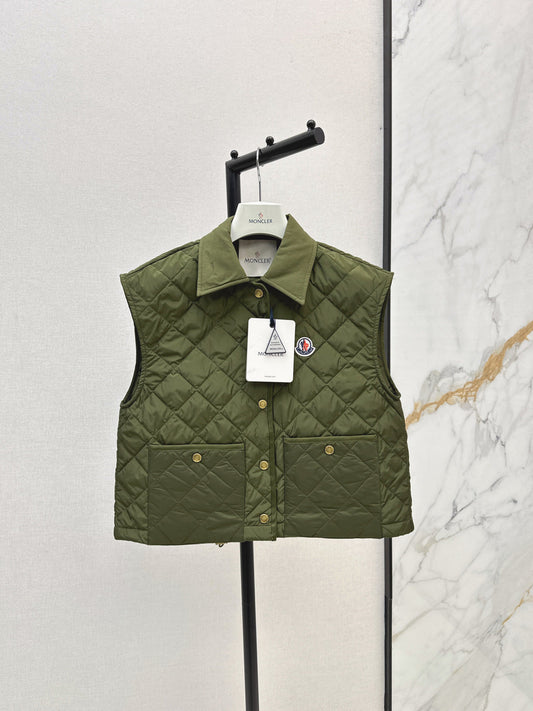 Monc  New Diamond-patterned lightweight lapel padded vest