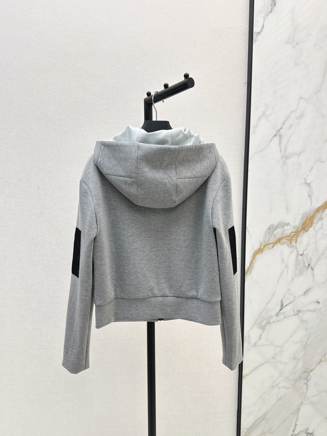 Pra  New Hooded zip-up jacket