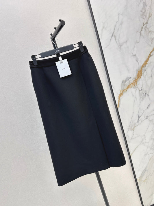 CD  New Hip-hugging slit skirt