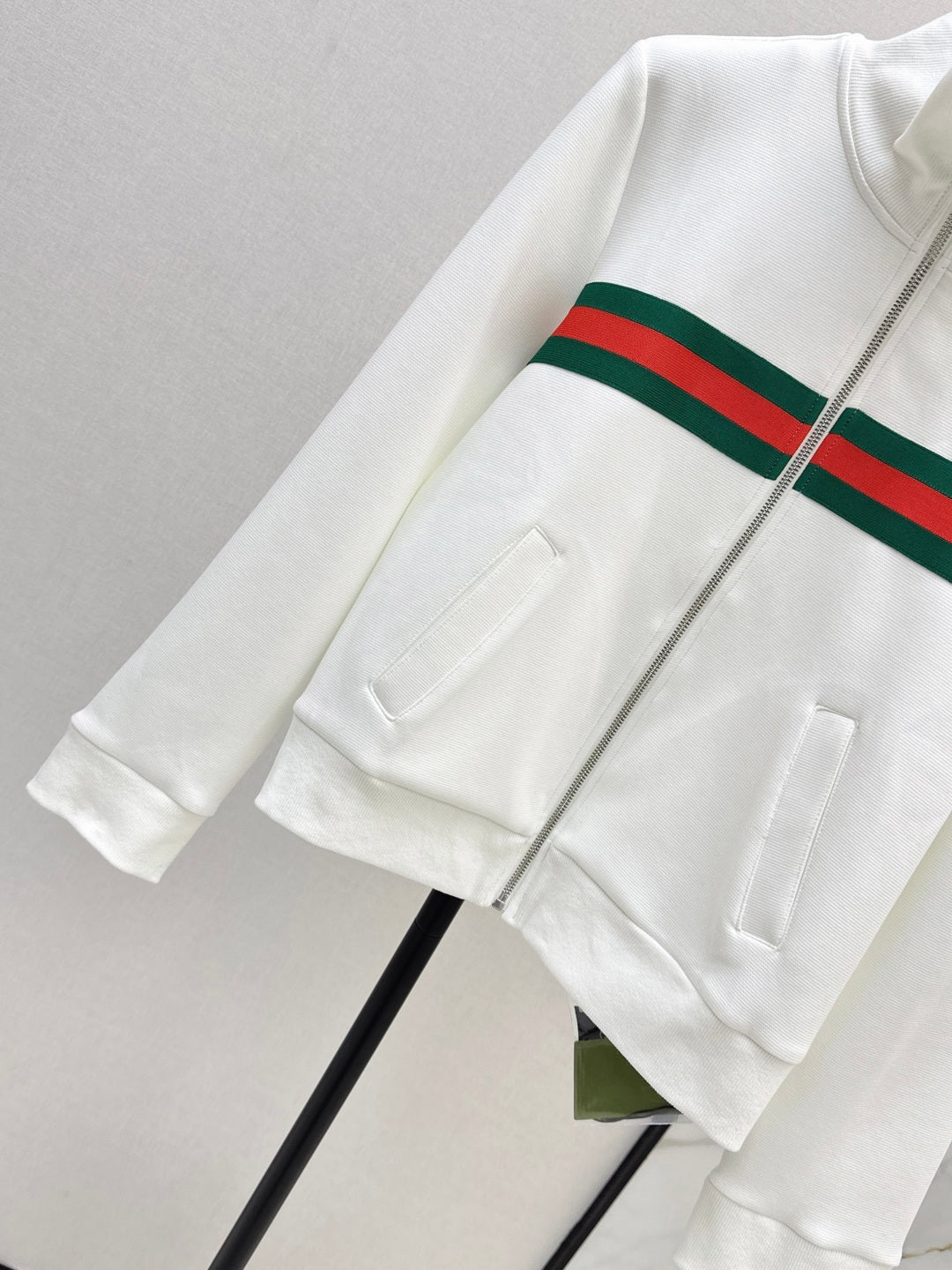 Guc New Square collar short coat