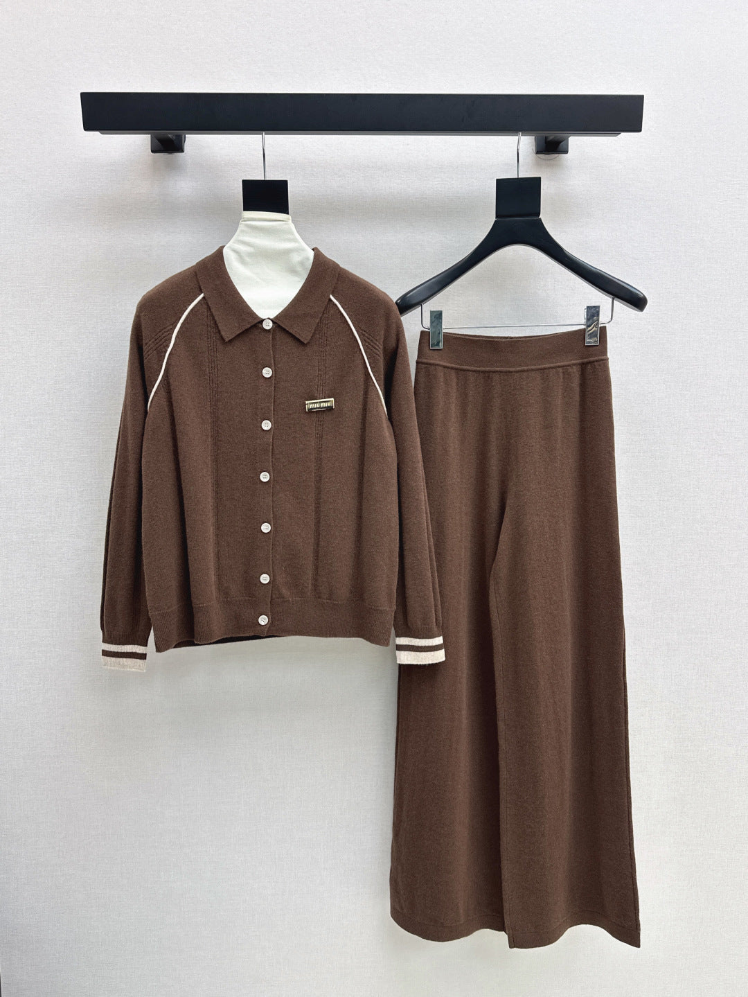 Miu New knitted suit