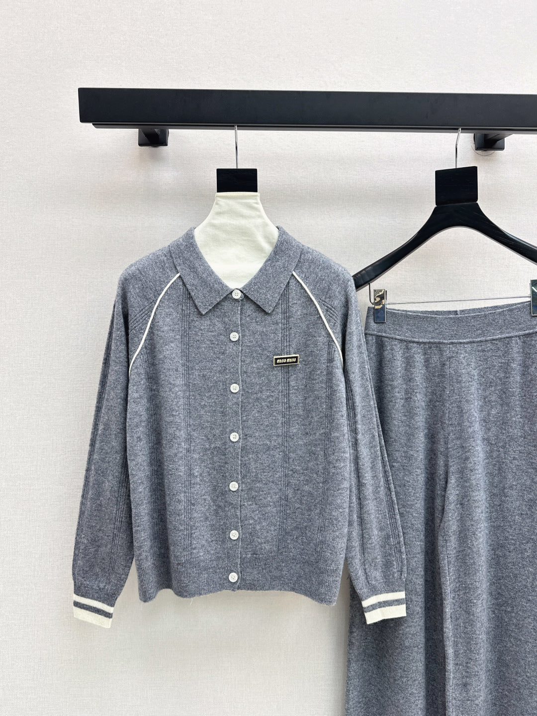 Miu New knitted suit