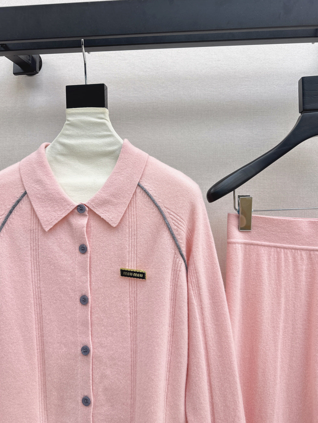 Miu New knitted suit