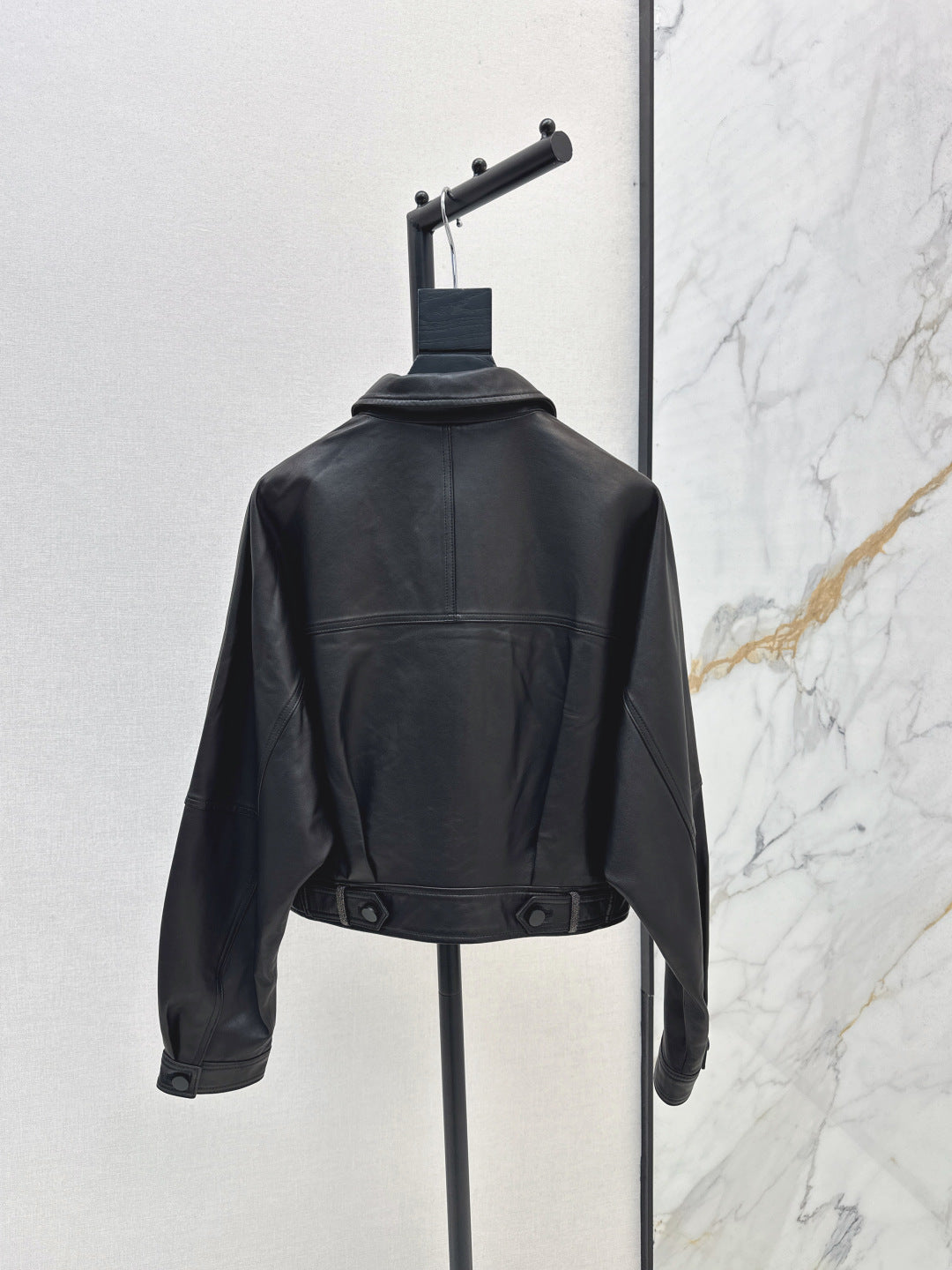 Brune New leather jacket