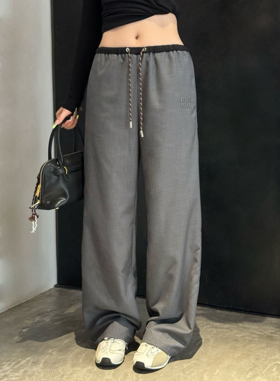 Miu New drawstring straight-leg pants