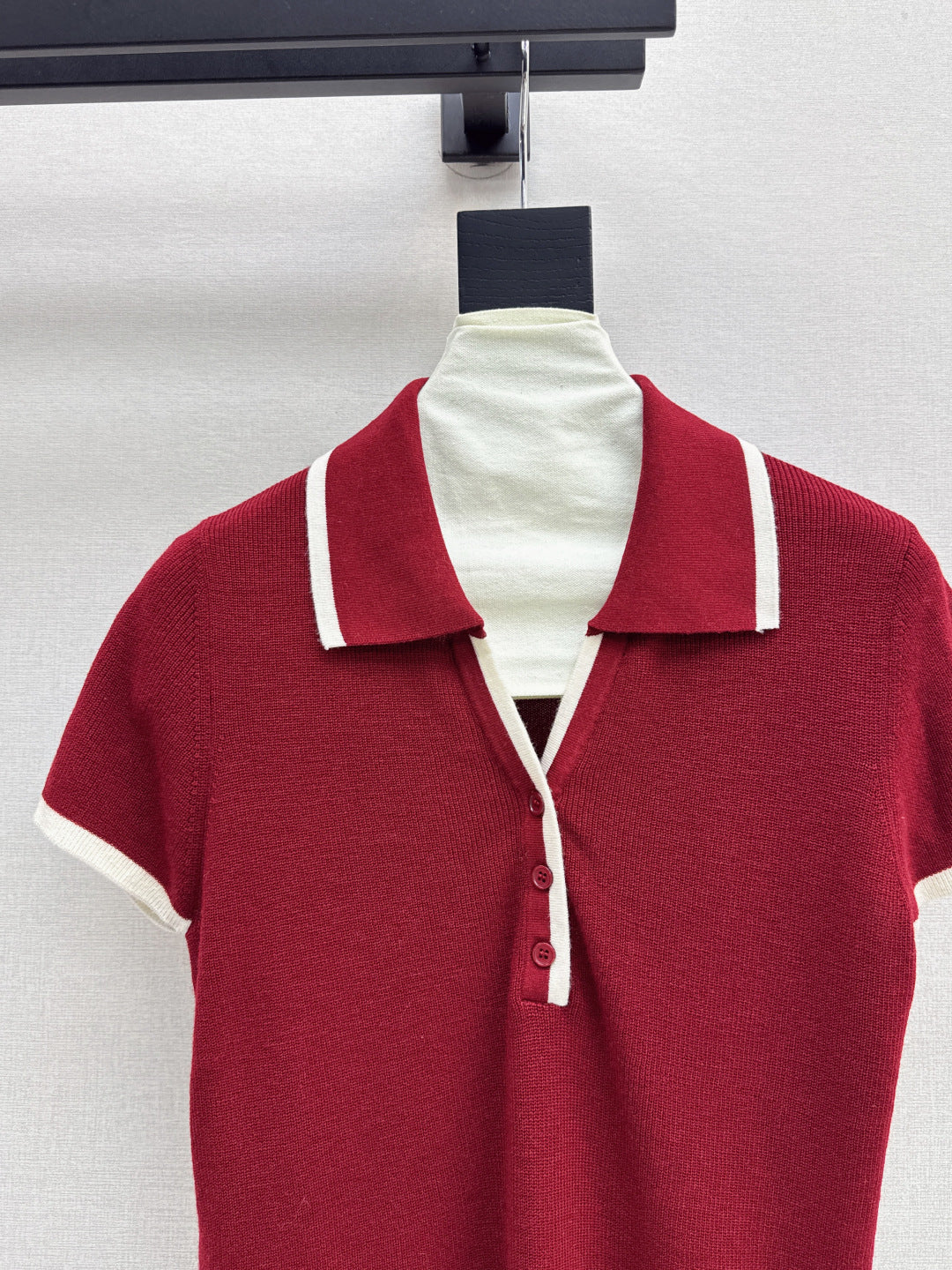 Max New short-sleeved sweater