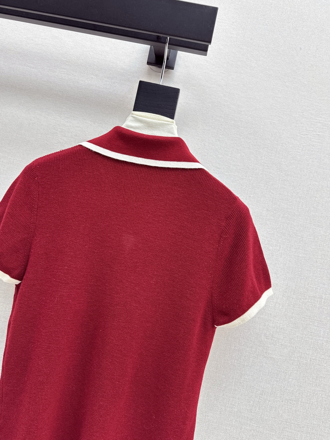 Max New short-sleeved sweater