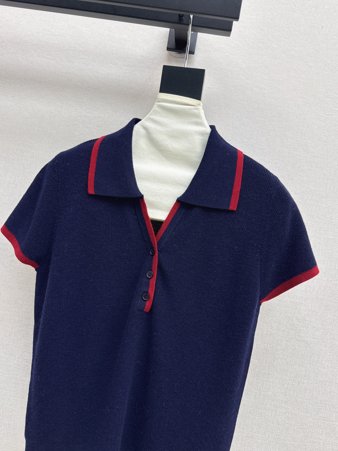 Max New short-sleeved sweater