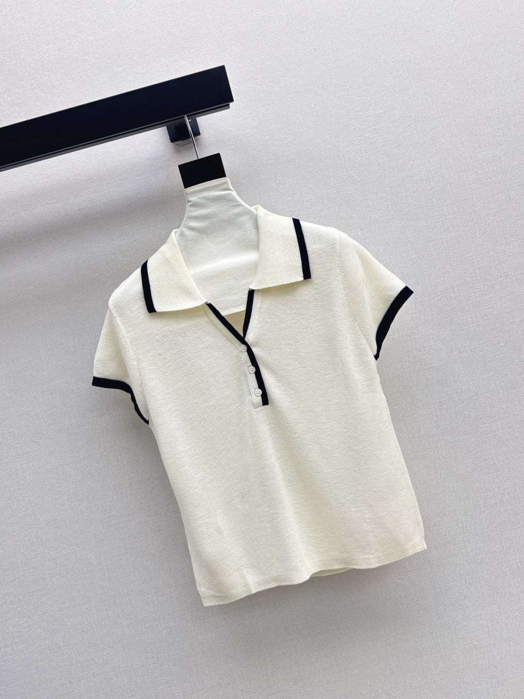 Max New short-sleeved sweater