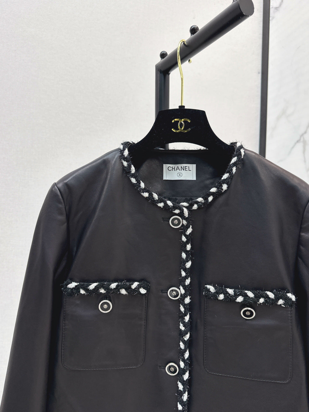 Chan New genuine leather jacket