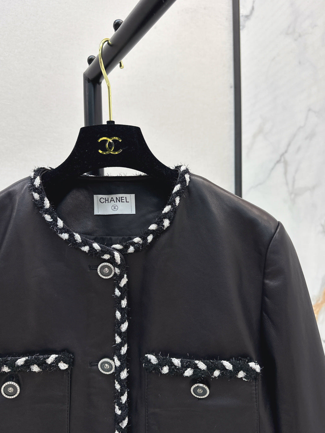 Chan New genuine leather jacket