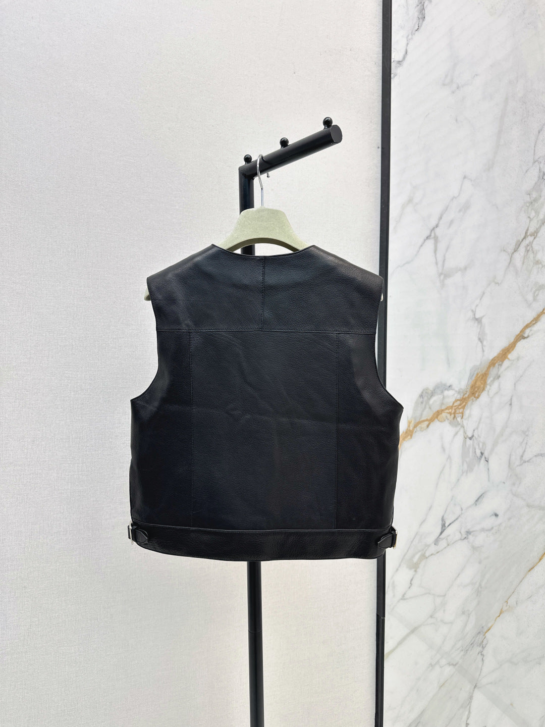 Herm New leather vest jacket