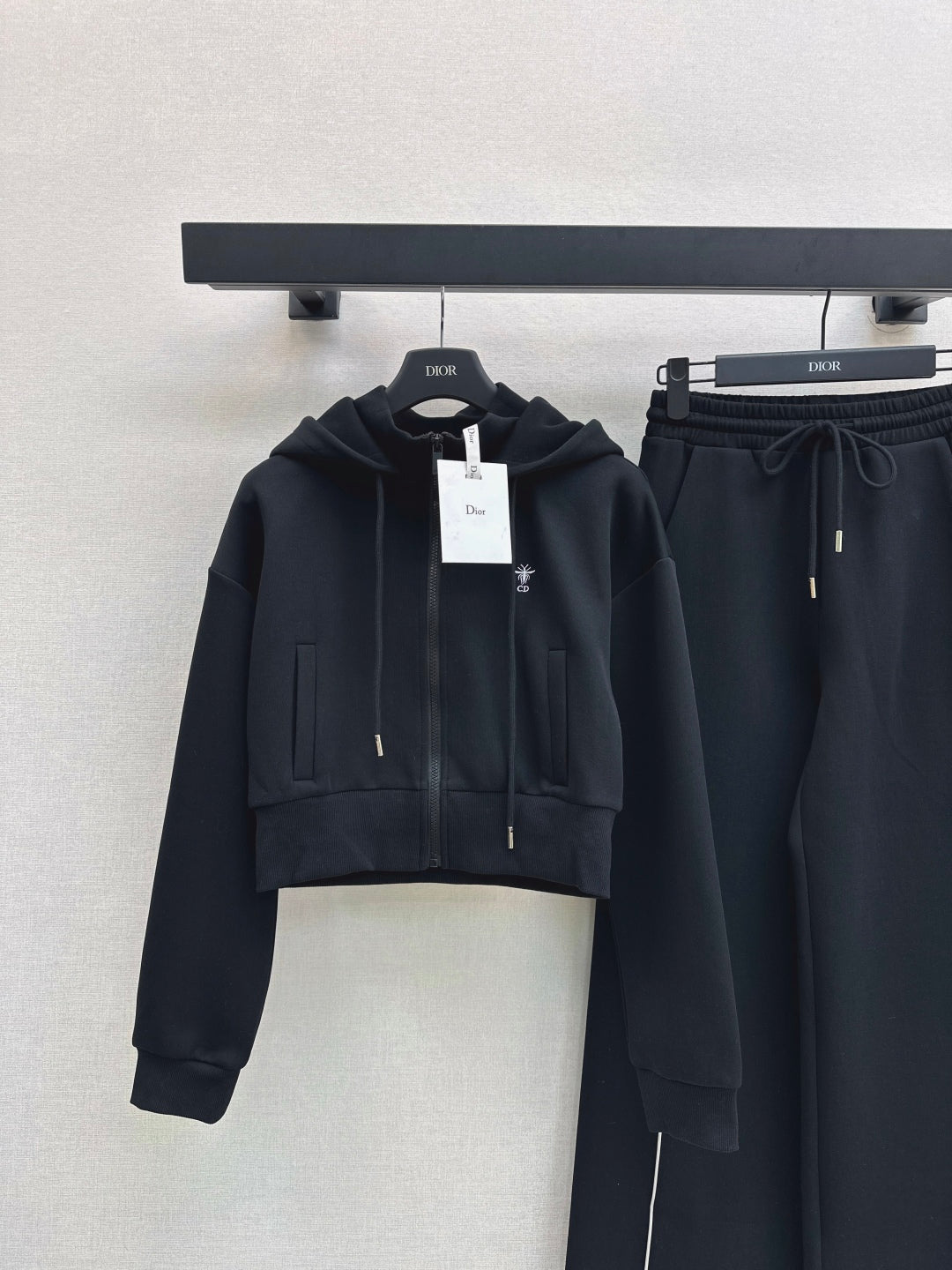 CD New classic logo set