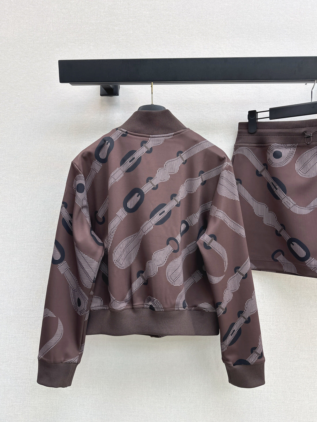 Herm New casual suit