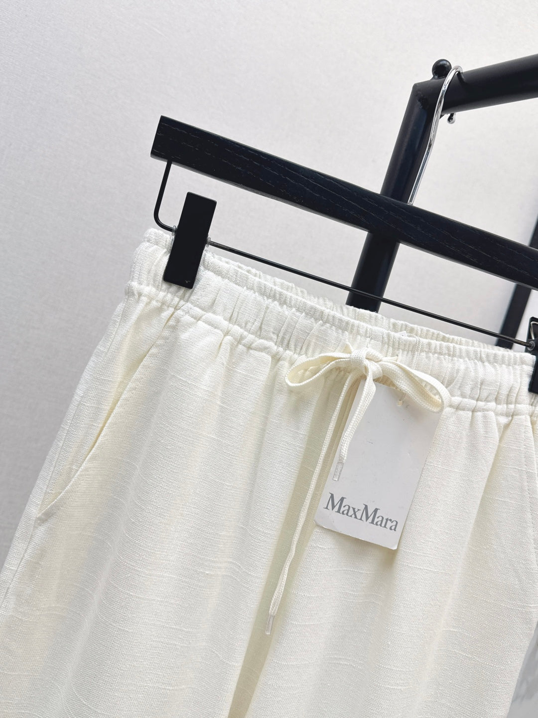 Max New embroidery suit