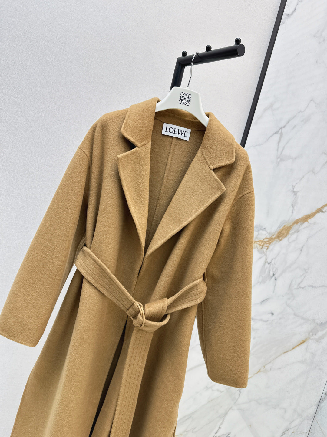Loe New Belted coat