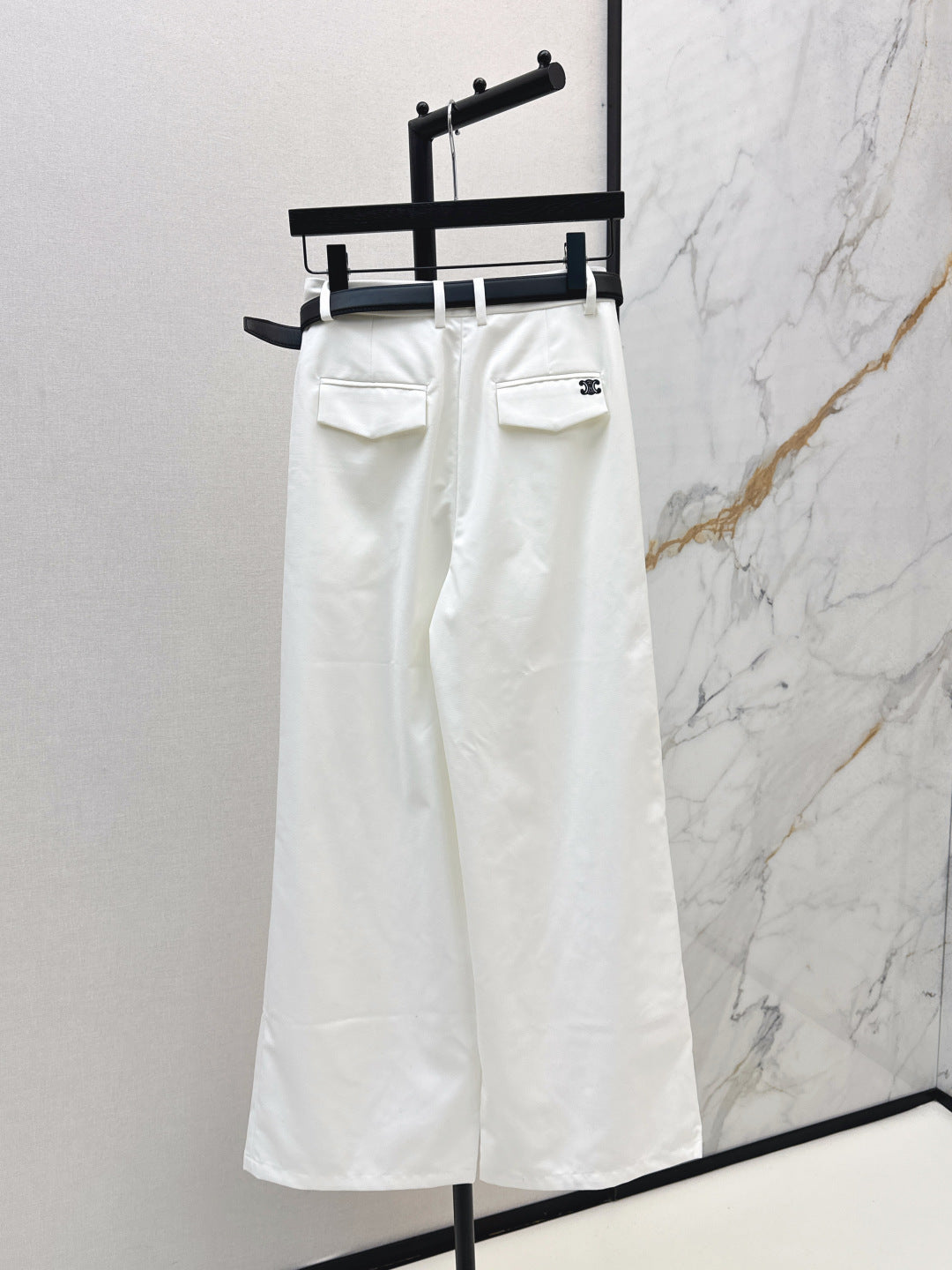 Celi New Straight pants