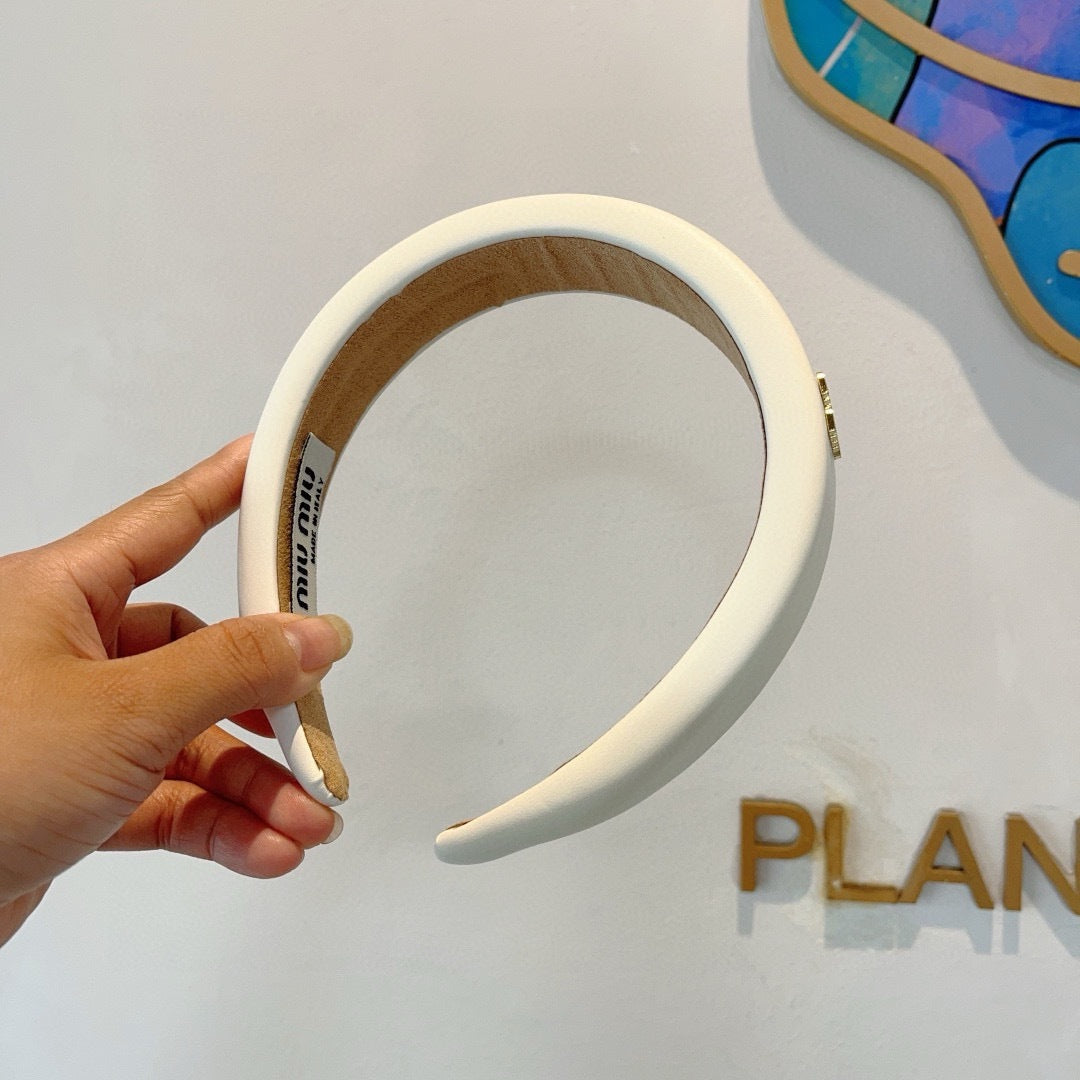 Miu New style sheepskin custom headband with metal letters