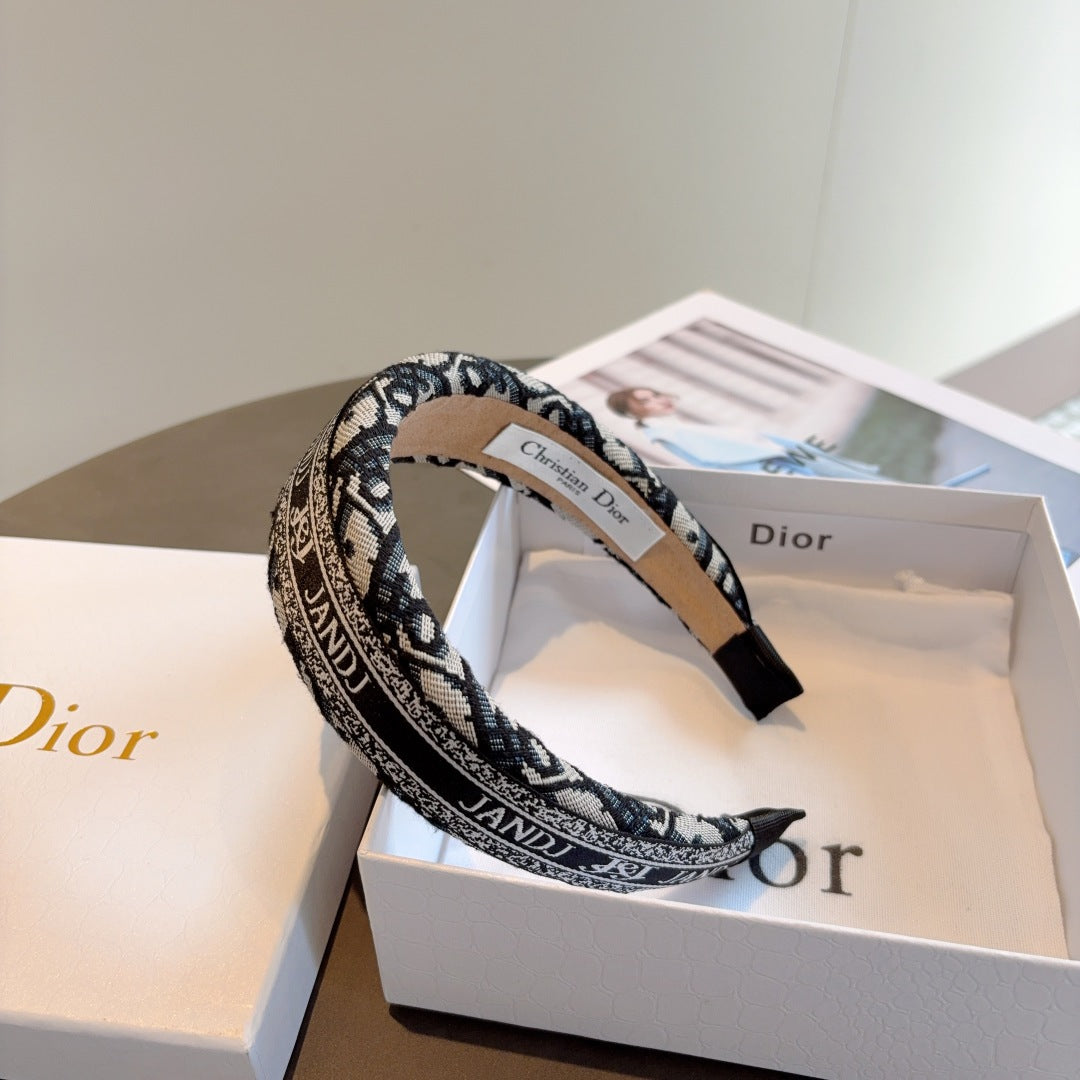 CD Classic new D letter headband