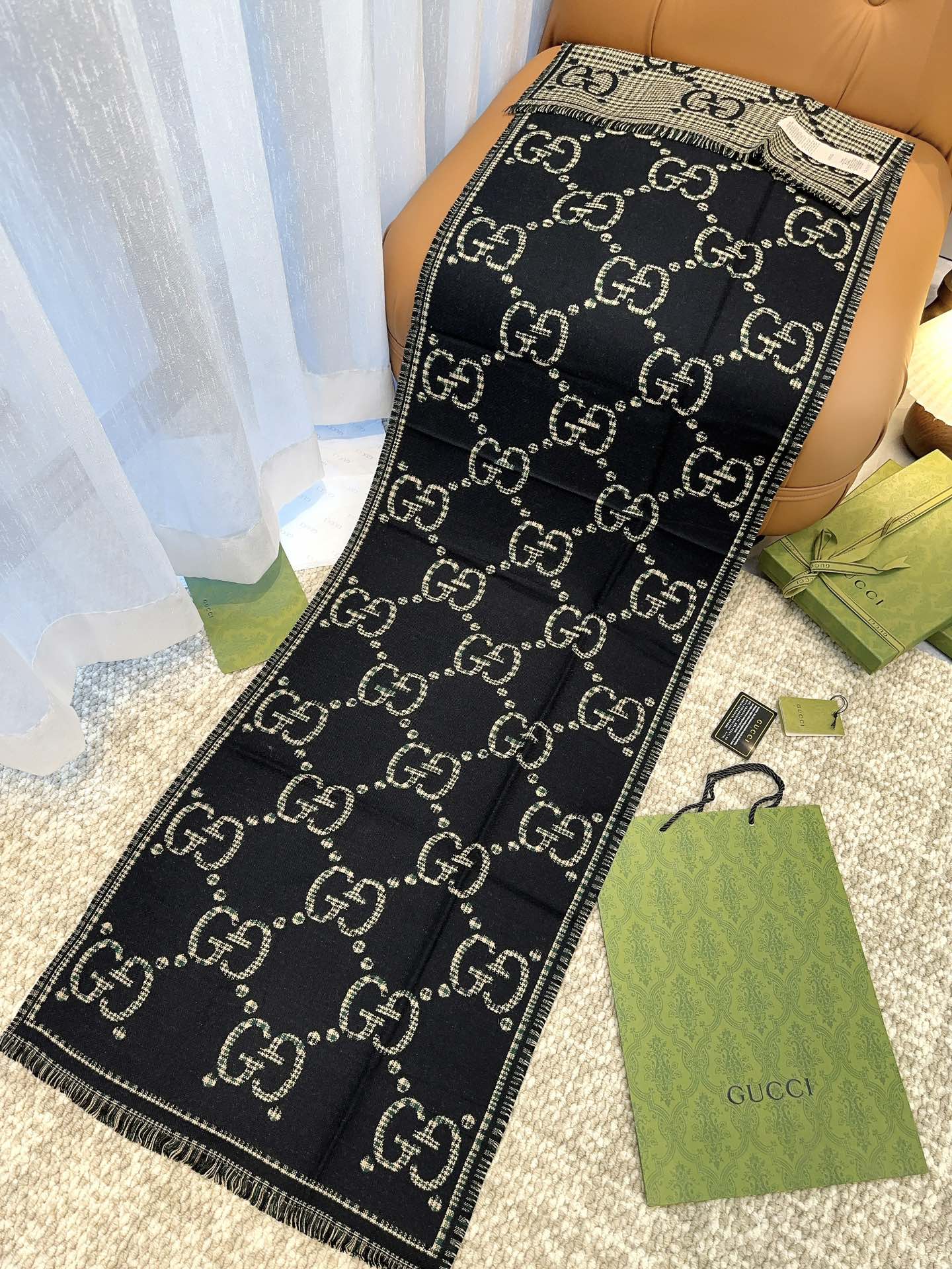 Guc classic double G printed cashmere scarf