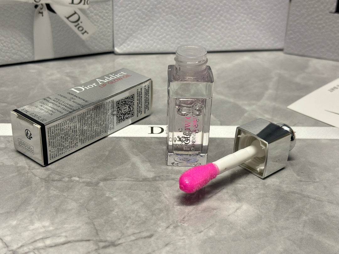 CD 001Allure lip balm