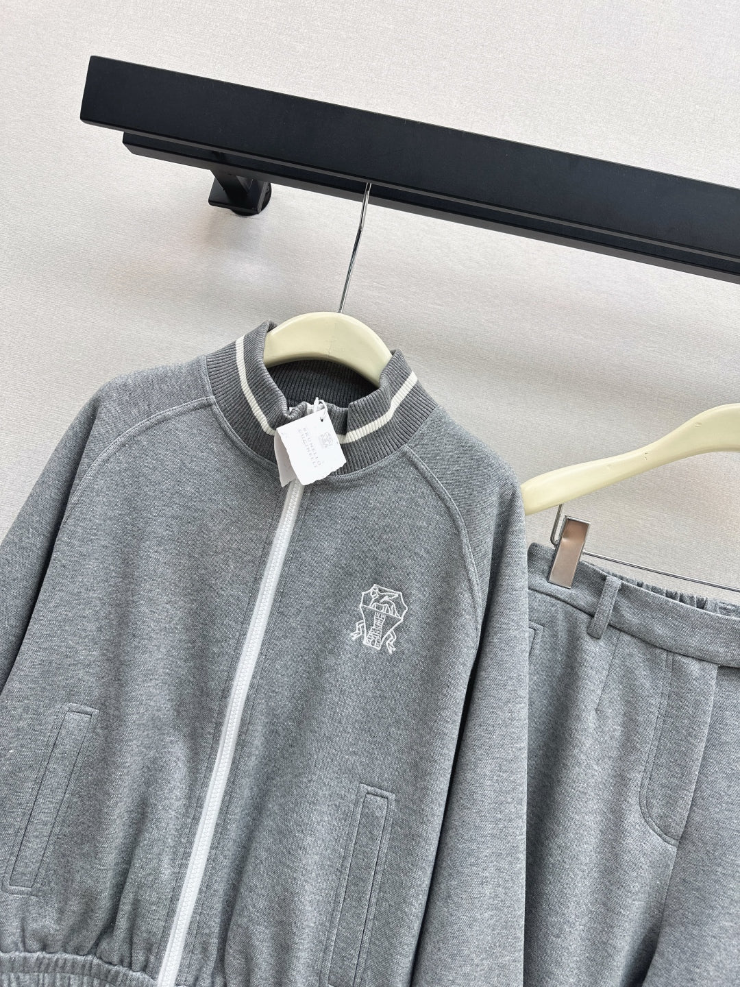 Brune New casual suit