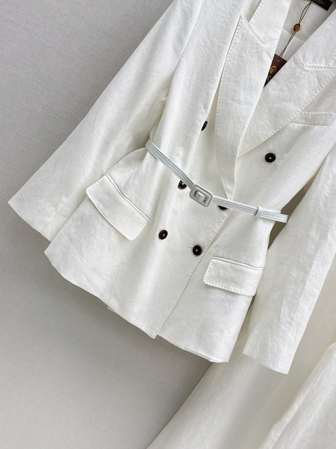 Loro New linen suit