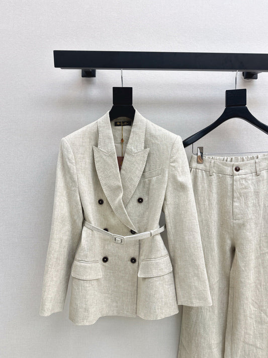 Loro New linen suit