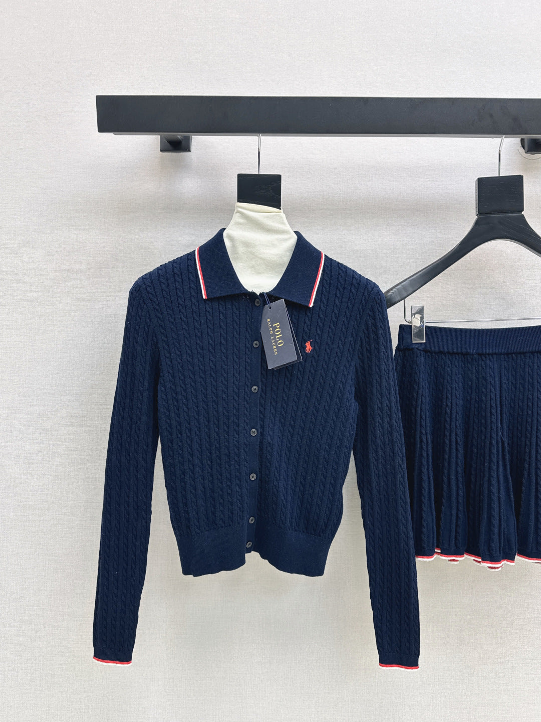 Ral New embroidery suit