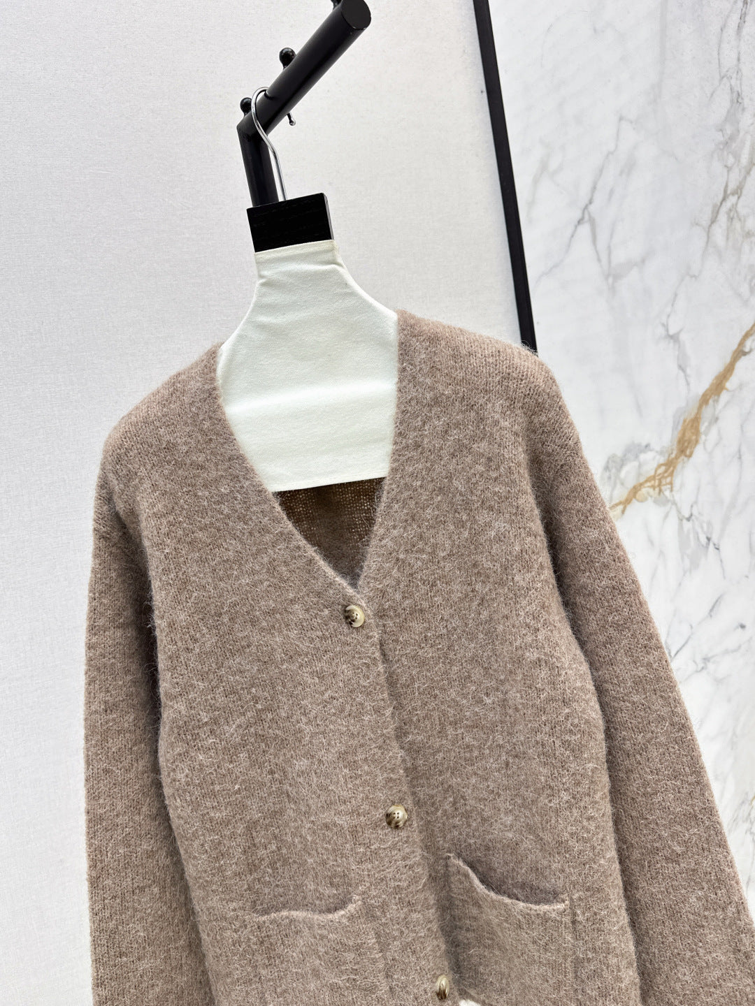 Loro New V-neck jacket