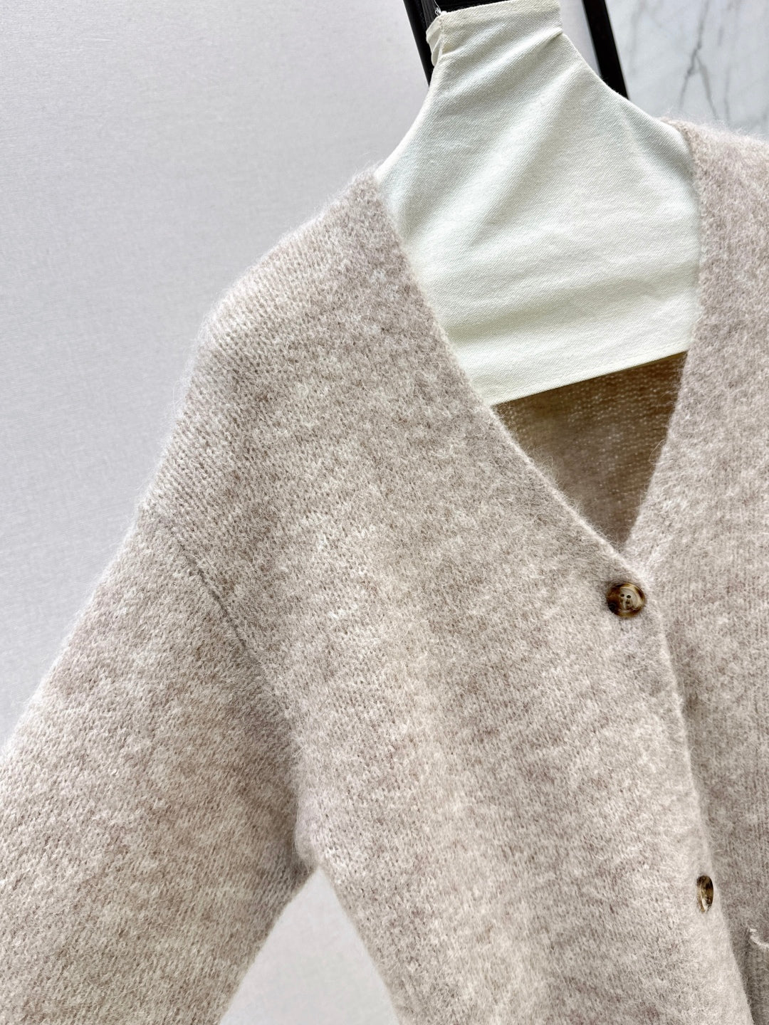 Loro New V-neck jacket