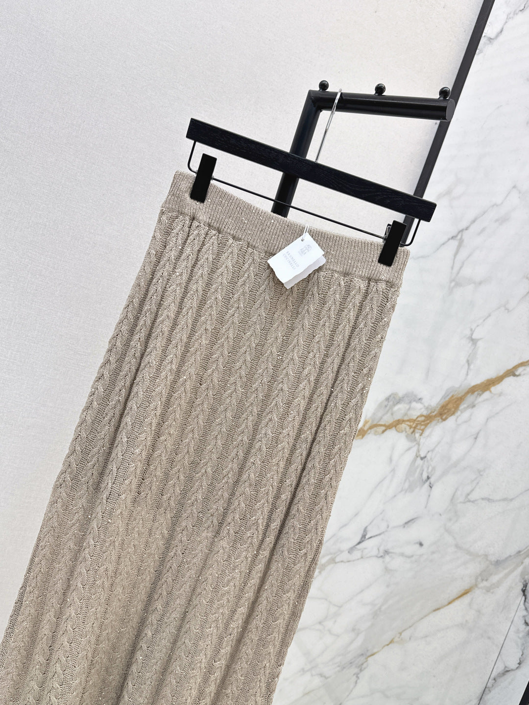 Brune New linen skirt