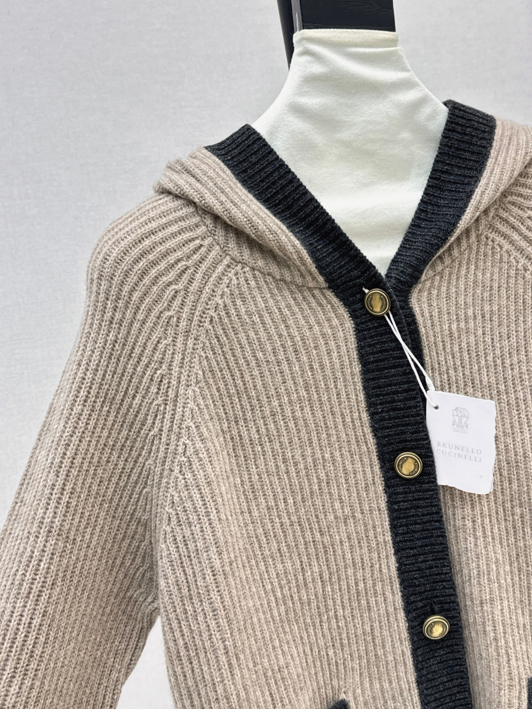 Brune  New hooded jacket