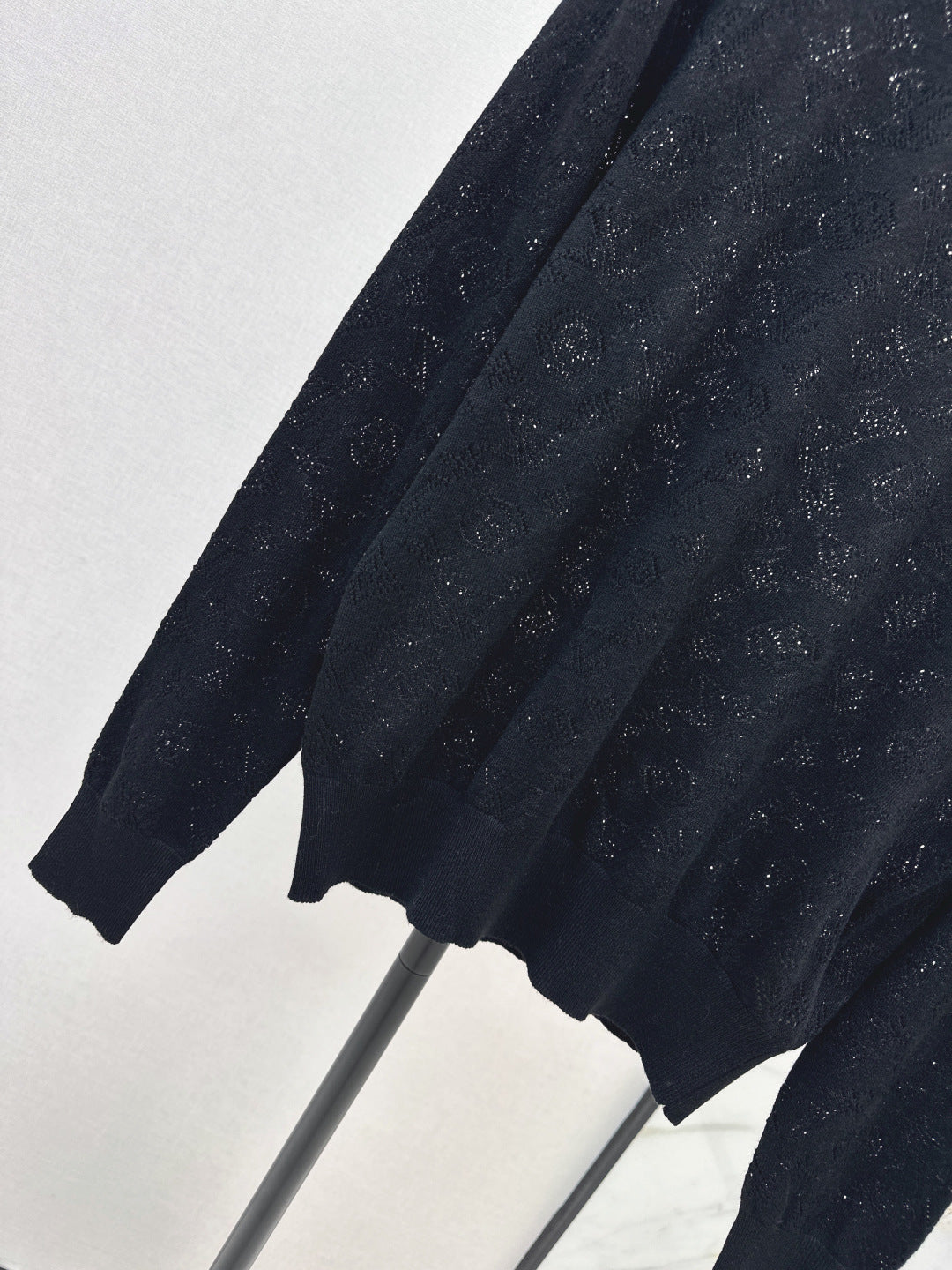 Louis New  knitted sweater