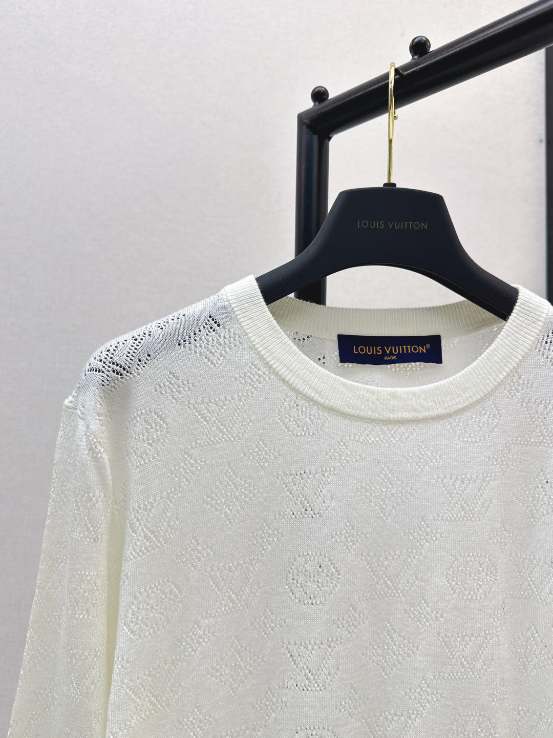 Louis New  knitted sweater