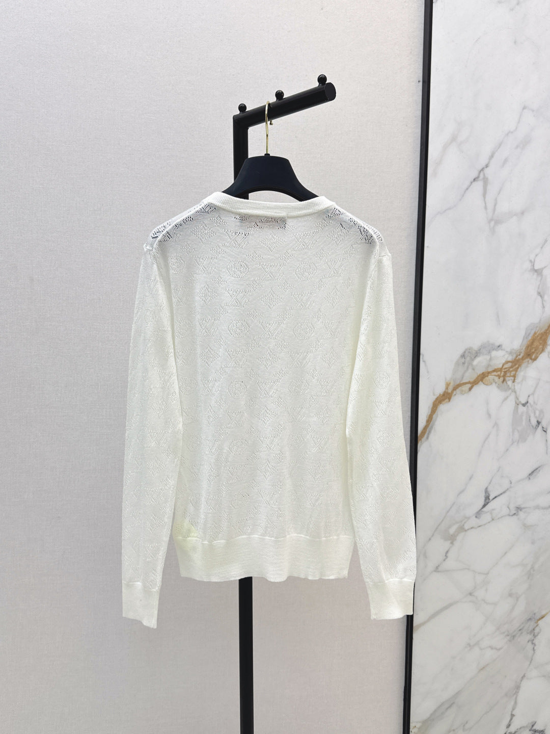 Louis New  knitted sweater