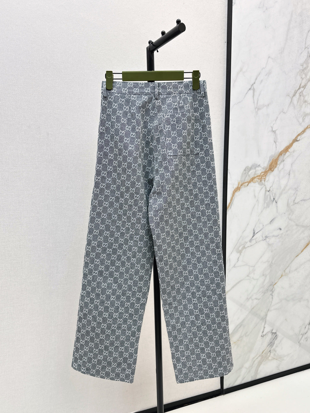 Guc New straight jeans