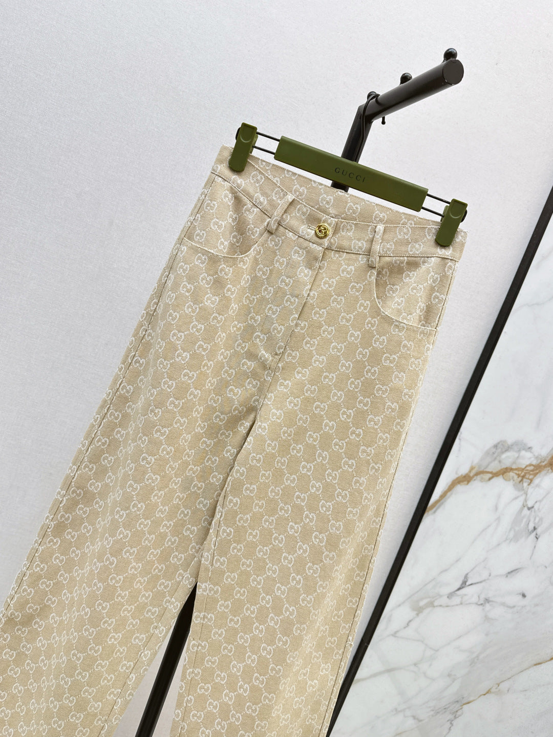 Guc New straight jeans