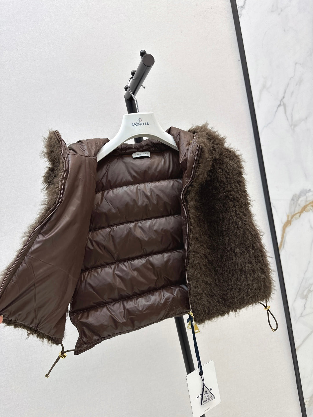 Monc New hooded down vest