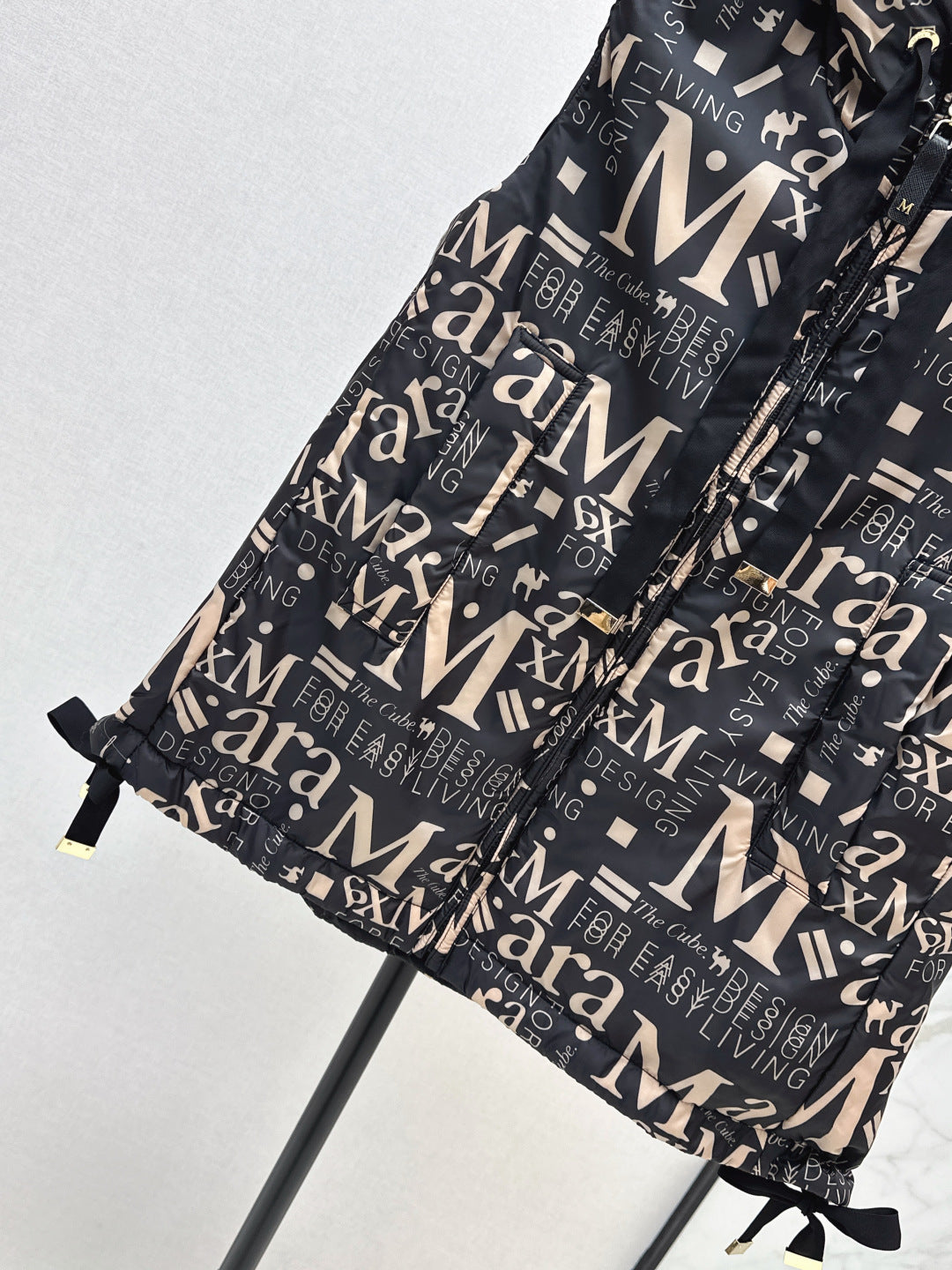 Max NEW Hooded vest jacket